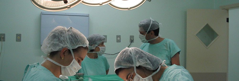 Műtét kórházban
